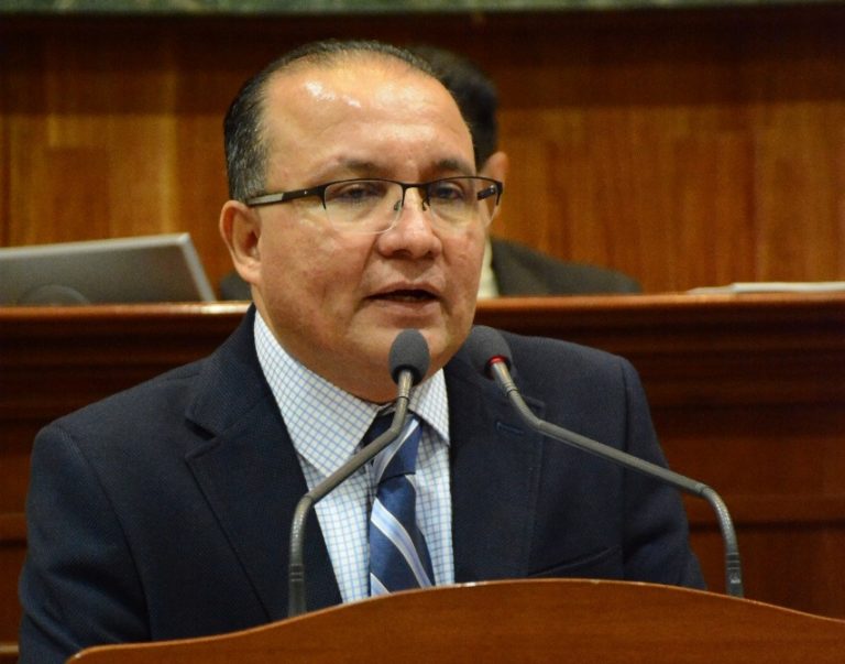 AMLO atenta contra el estado de derecho y la vida democrática del país: PRI