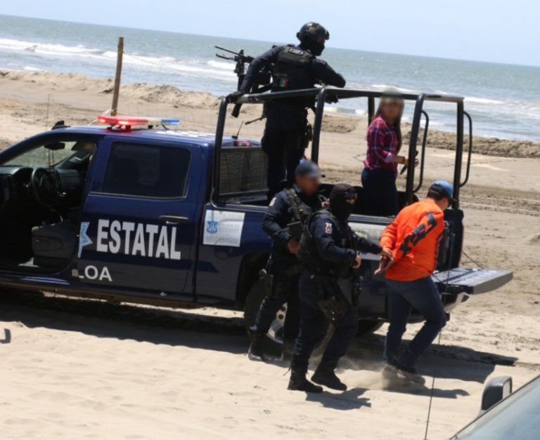 Arrestan a dos en El Tambor tras persecución; iban en razer y alcoholizados