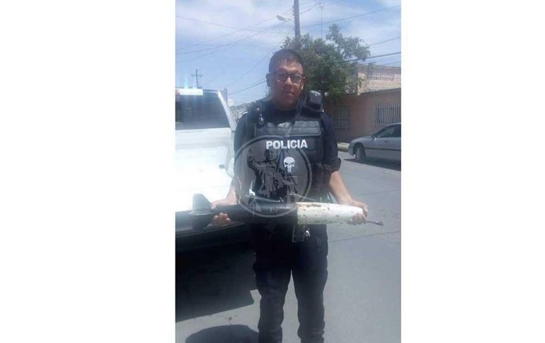 Mujer dona misil a programa de desarme en Ciudad Juárez