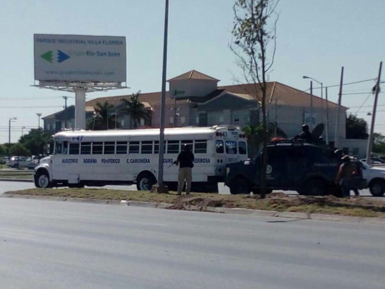 Reportan narcobloqueos y robo de vehículos en Reynosa, Tamaulipas