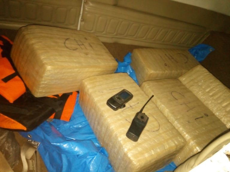 Cae avioneta con droga en Villa Juárez, Navolato