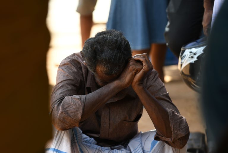 Los muertos en Sri Lanka subieron a 359 y las autoridades siguen alerta a ‘más ataques’