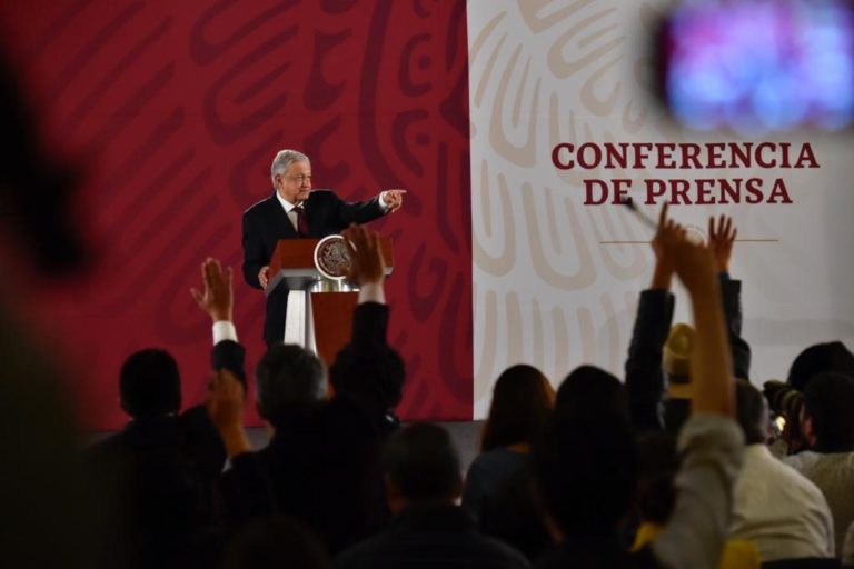 Calderón y Fox tendrán 8 guardias para su protección: AMLO