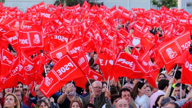 El PSOE gana las elecciones y la izquierda se impone en España
