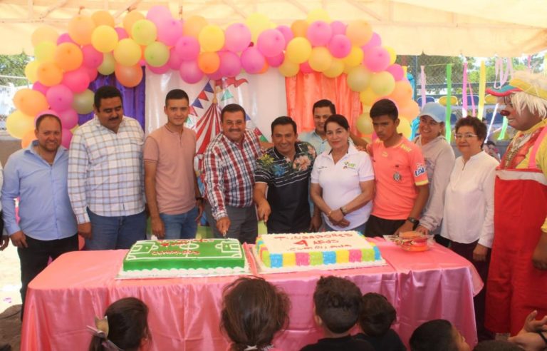 Los niños son consentidos en grande; Fundadores cumple 4 años