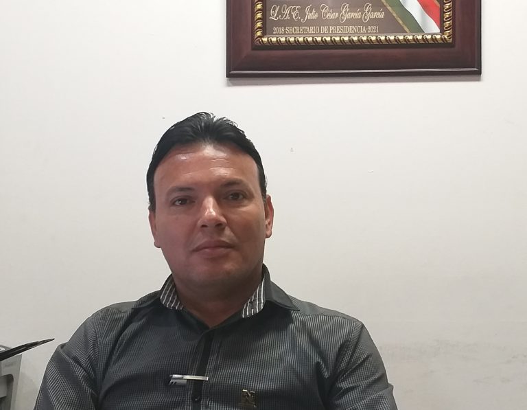 Renuncia secretario de Presidencia de Navolato, Julio García