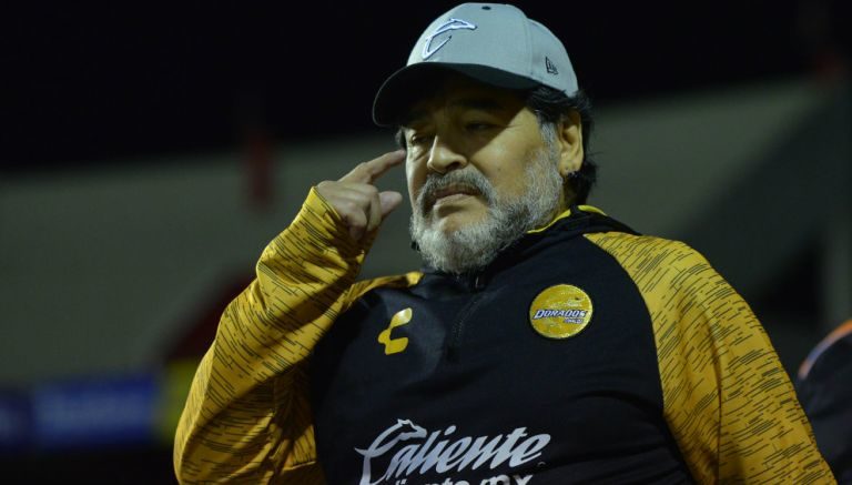 Detienen a Maradona por demanda de expareja