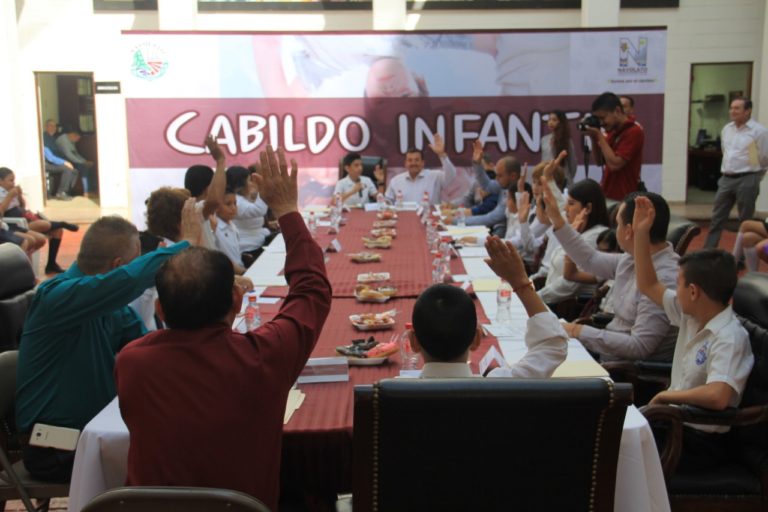 Reclaman niños justicia, educación y espacios públicos