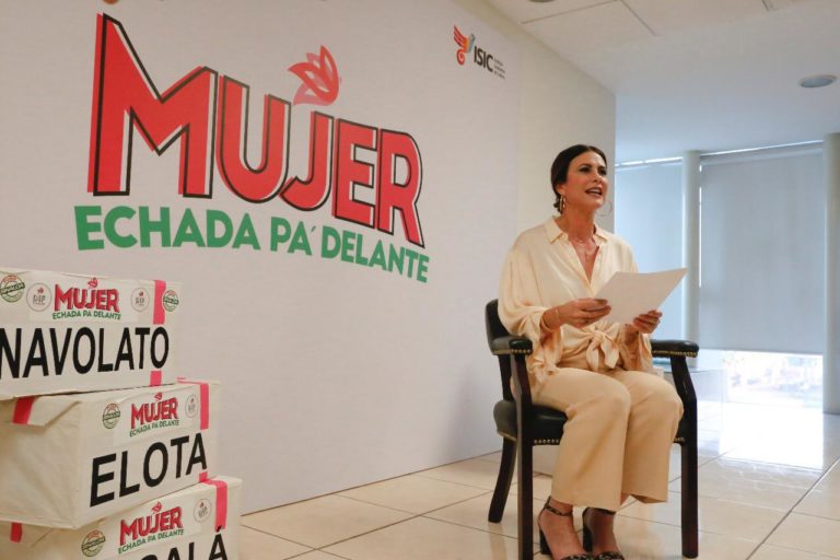 De mil 780 mujeres, sólo estas 18 estarán con Julión Álvarez