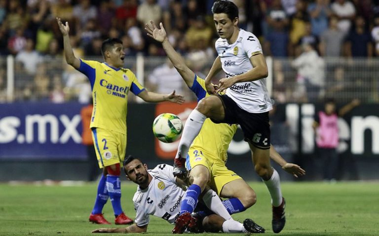 Dorados no pudo ni con penalti regalado; San Luis salió con empate de Sinaloa