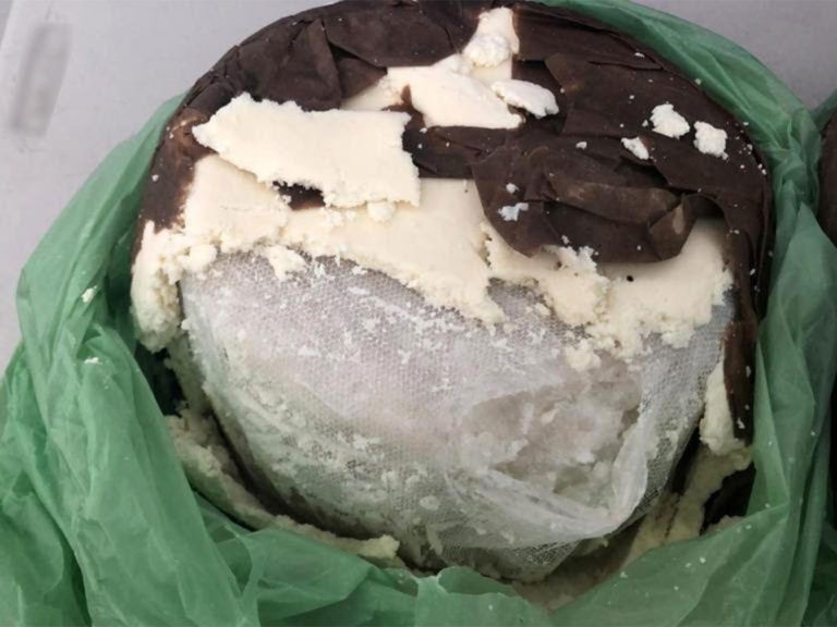 Hallan 14 kilos de metanfetamina en paquetes de queso; iban de Sinaloa