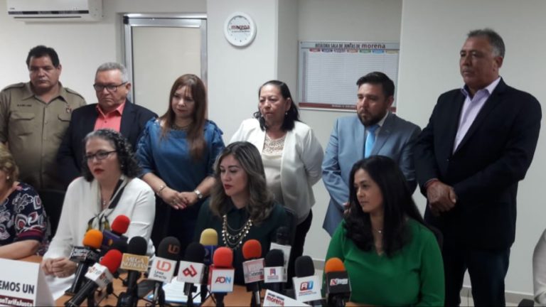 Se une Morena al PRI, exigen tarifa 1F a AMLO