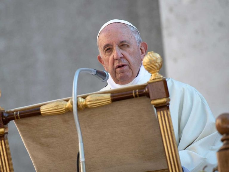 Papa Francisco envía mensaje a migrantes por tragedia en el Río Bravo