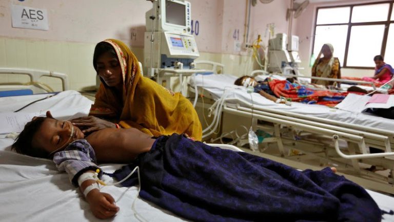 Mueren 100 niños de encefalitis en India