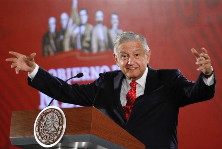 Ahora el dinero para escuelas, lo tendrán los padres