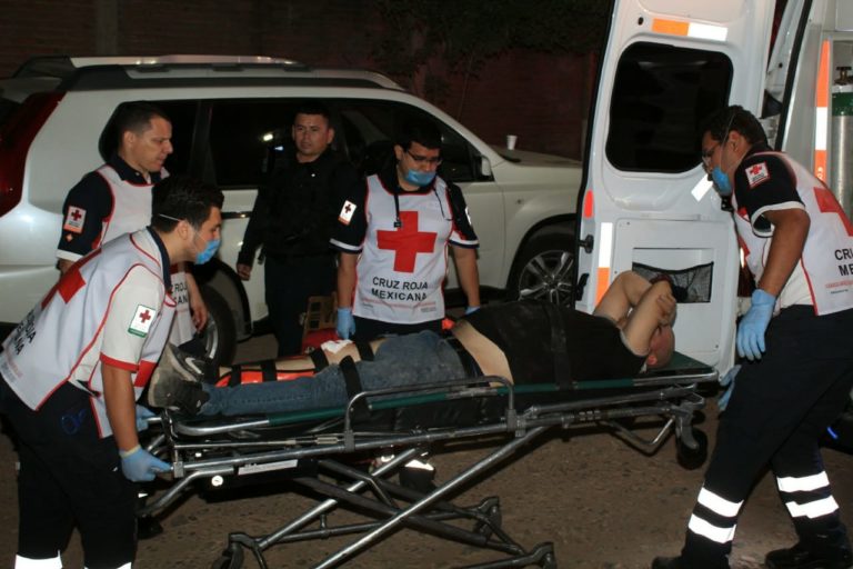 Lo ‘levantan’ y dejan baleado, golpeado y encintado