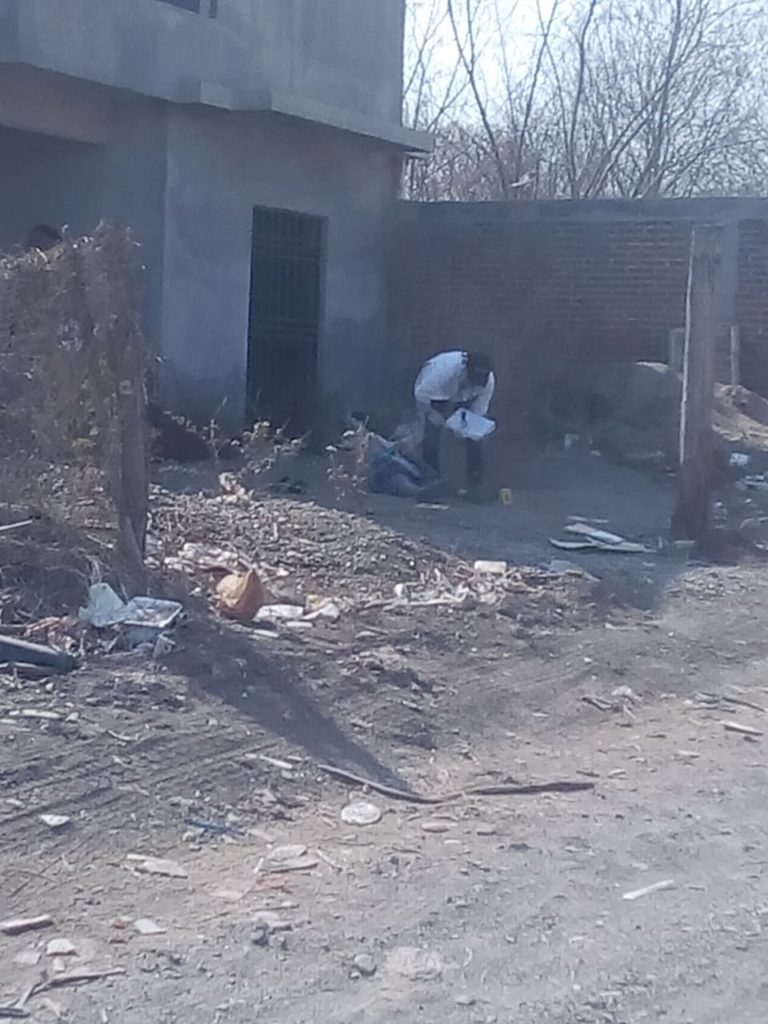 Lo hallan muerto en casa abandonada