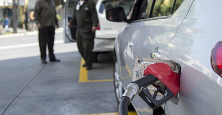 A partir de este sábado la gasolina Premium estará más cara