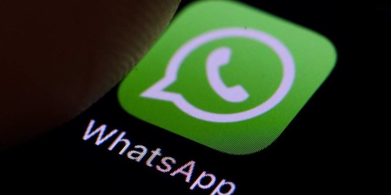 WhatsApp presenta nuevo botón que permitirá compartir contenido en Facebook