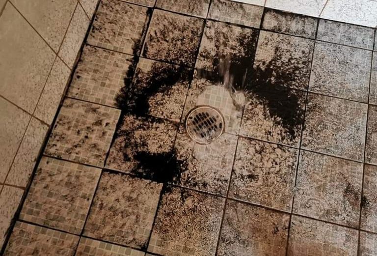 Tapa ferromanganeso ductos de agua en La Primavera, Navolato