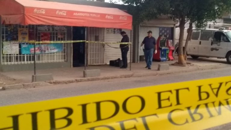 Con ‘cuerno de chivo’ acribillan a abarrotero en Culiacán