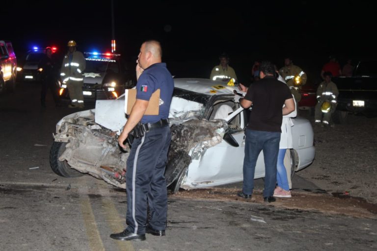 Un muerto y un herido en accidente en el 17, Navolato