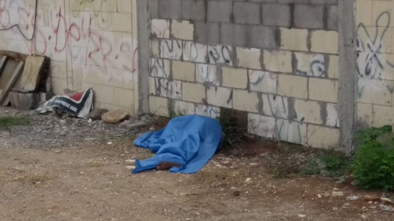 A golpes localizan muerto a anciano en Capistrano