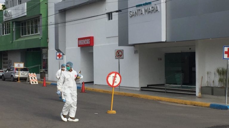 Balacera deja un muerto y un herido en clínica de Culiacán