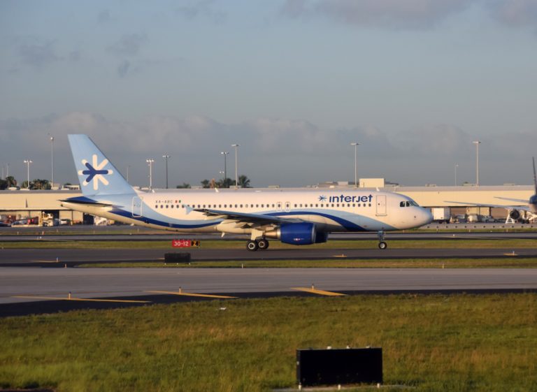 Interjet suma 27 vuelos cancelados en dos días