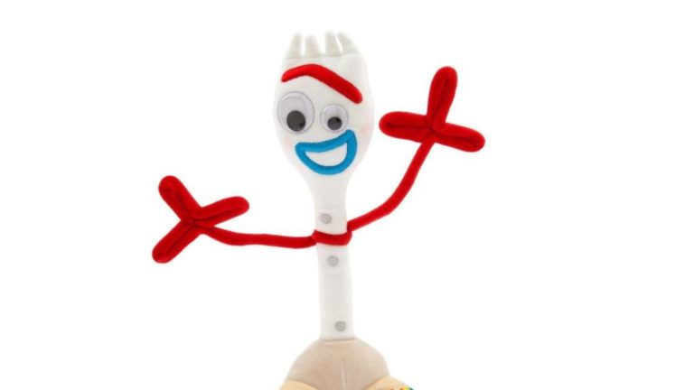 Disney retira del mercado a ‘Forky’ por riesgo de asfixia para niños
