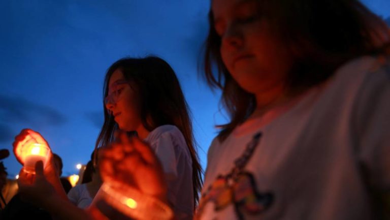 México analiza demanda por terrorismo tras el asesinato de siete de sus ciudadanos en EU