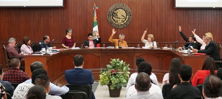 Retan diputados al Estado; piden publicar cuentas públicas