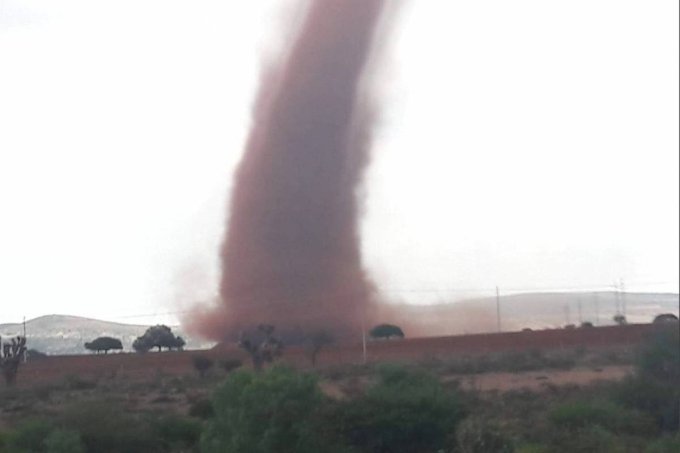Tornado sorprende a habitantes de Fresnillo, Zacatecas