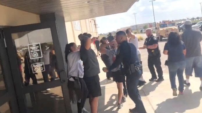 Descartan mexicanos fallecidos o heridos por ataque en Texas