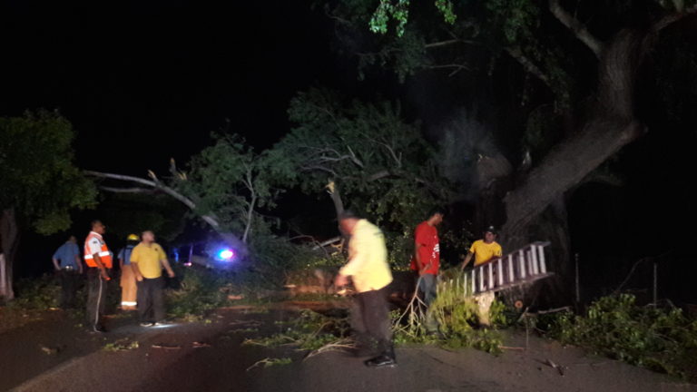 Cierran de manera parcial carretera Culiacán-Navolato