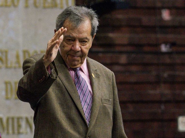 ‘¡Chinguen a su madre!’, dice Muñoz Ledo a diputados