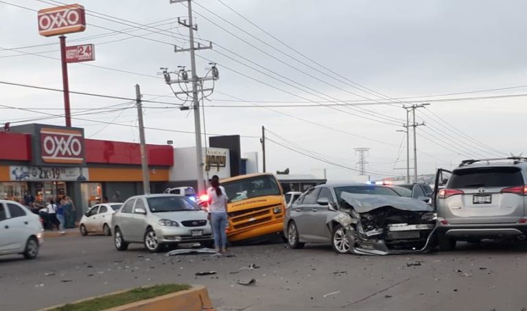 Heridos nueve niños tras accidente de autobús escolar en Culiacán