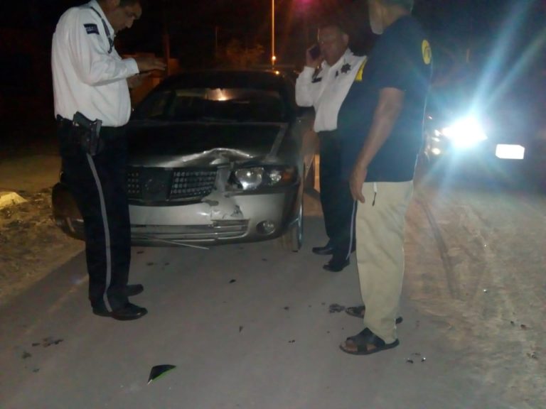 Un herido tras impactarse moto y auto en Villa Juárez