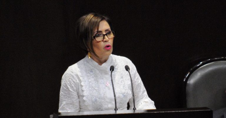 Por falta de dinero, Rosario Robles se queda sin abogados