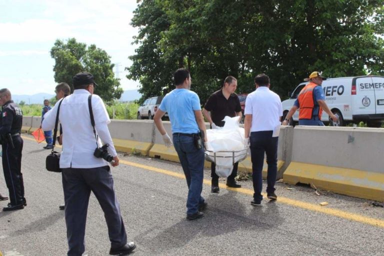 Estudiantes: un muerto y dos heridos en ‘La Costera’; iban a Navolato