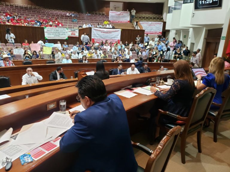 Presentan terna para elegir Magistrado de Sala Superior del TJA