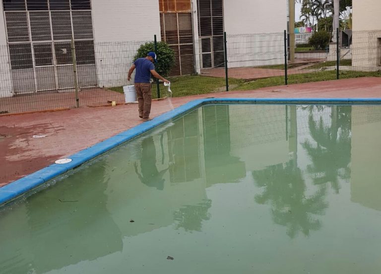 Reacciona el IMSS tras protesta por alberca