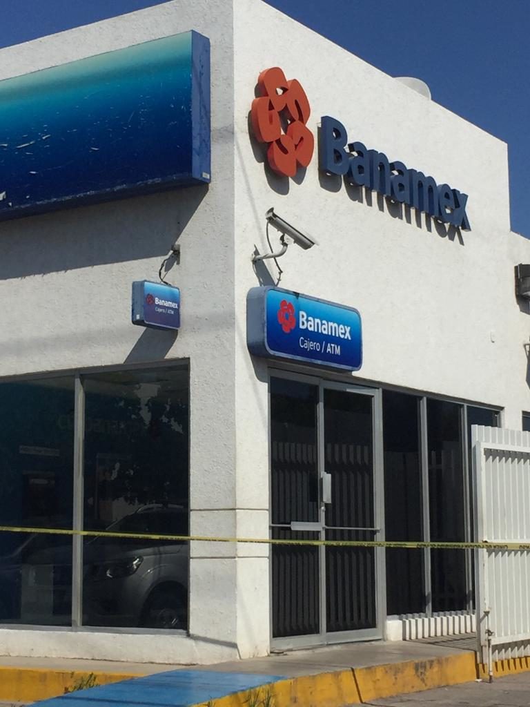 Le hacen boquete a banco en Culiacán y se llevan $2.5 millones