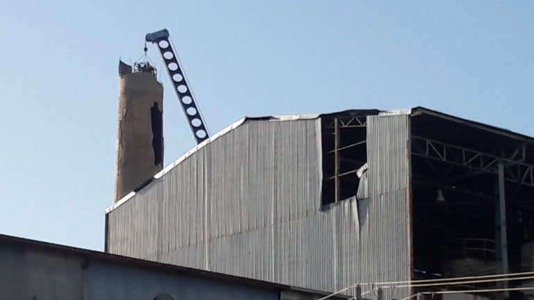 Acusan a Zucarmex de omisión por continuar demolición del ingenio en Navolato