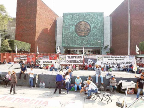 Cercan San Lázaro por el presupuesto; plantean sede alterna