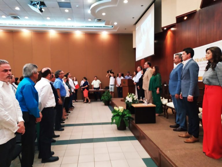 Guardan diputados locales del país un minuto de silencio por víctimas del culiacanazo