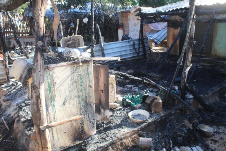 Queman su casa y lo matan en Capirato, Mocorito