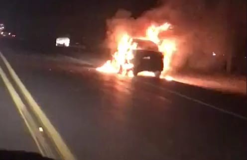 Arde Cd. Juárez: queman 6 vehículos, ejecutan a 9 y disparan contra Fiscalía