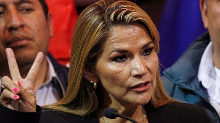 ‘Me dan mucha pena los mexicanos’, dice presidenta interina de Bolivia sobre gobierno de México