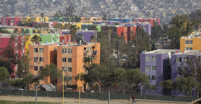 Parejas en unión libre y familiares podrán juntar sus créditos del Infonavit